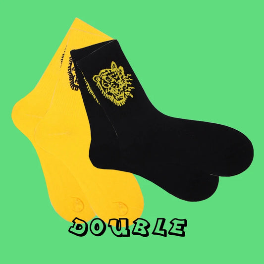 Double Pairs Hand-painted Stick-figure Hiphop Street Skateboard Men's two SOCKS